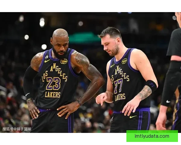 名记曝詹姆斯离开湖人后候选下家 勇士骑士尼克斯有望成新东家